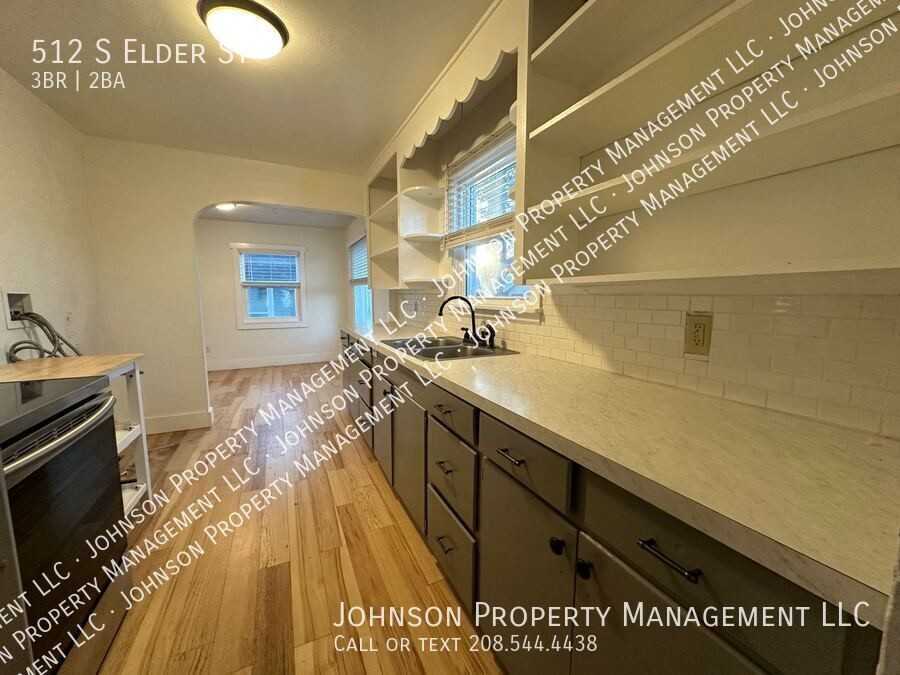 512 S Elder St - Photo 4 of 17