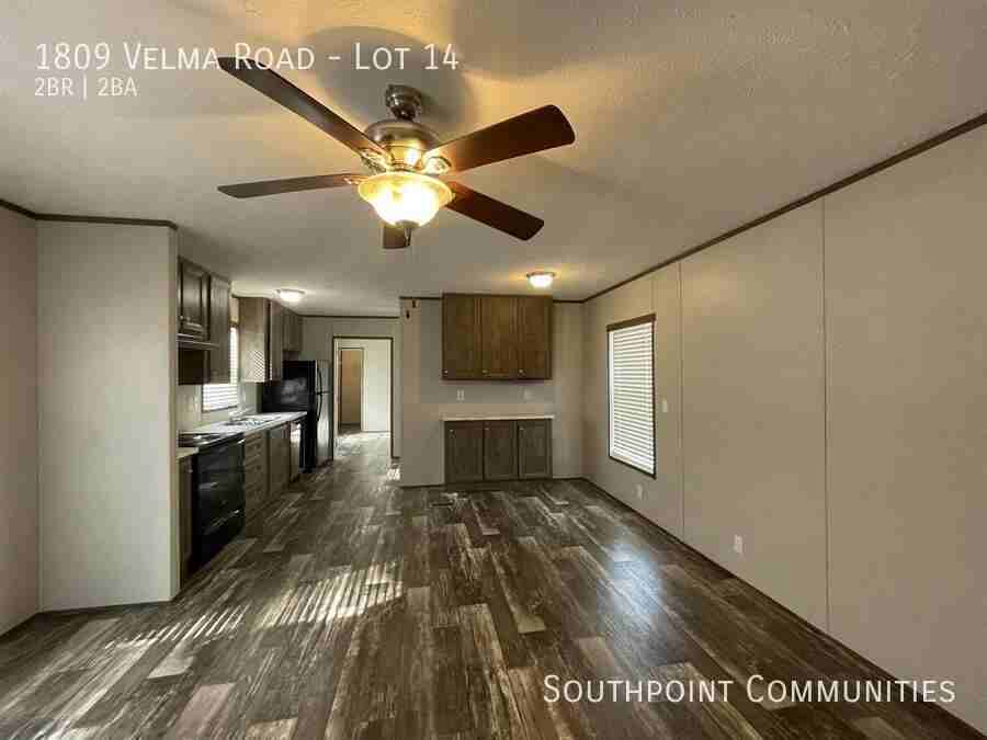 1809 Velma Rd - Photo 3 of 14