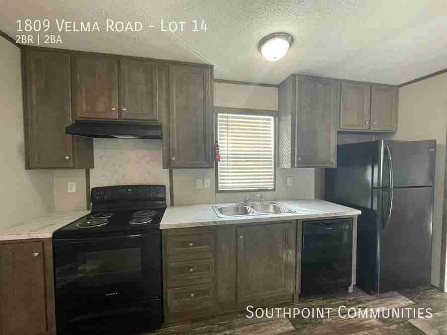 1809 Velma Rd - Photo 7 of 14