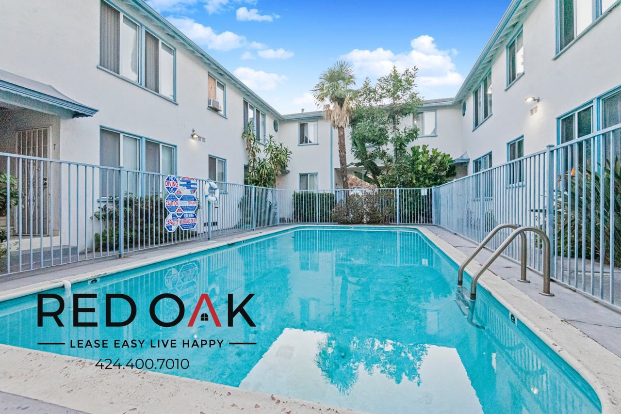 820 S Gramercy Pl #11 - Photo 3 of 19