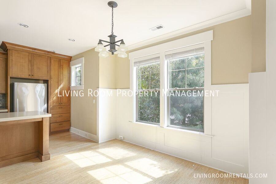 2635 Ne Sumner St - Photo 5 of 16