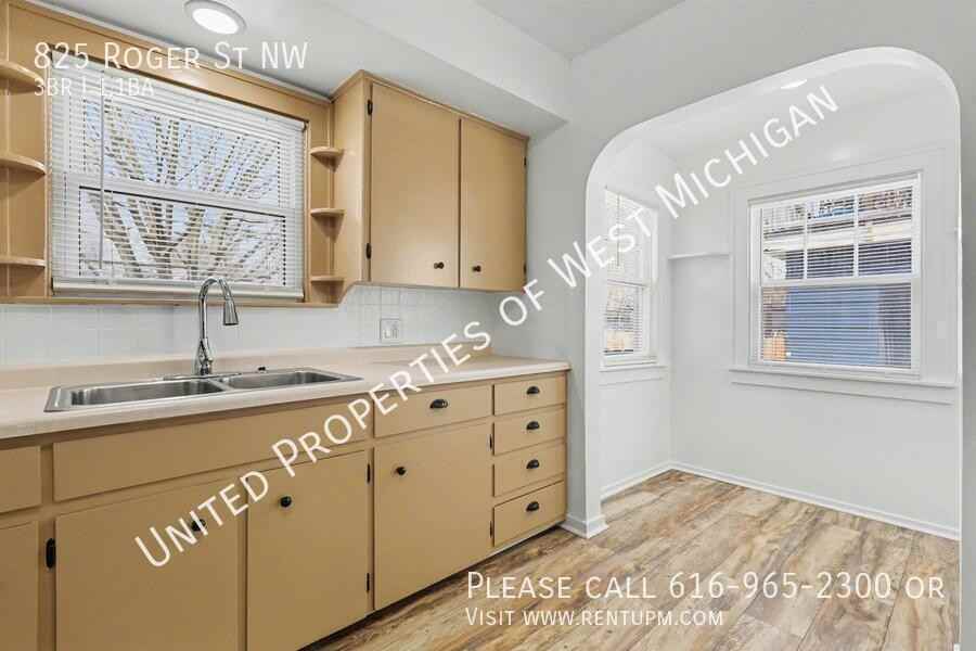 825 Roger St Nw - Photo 7 of 20