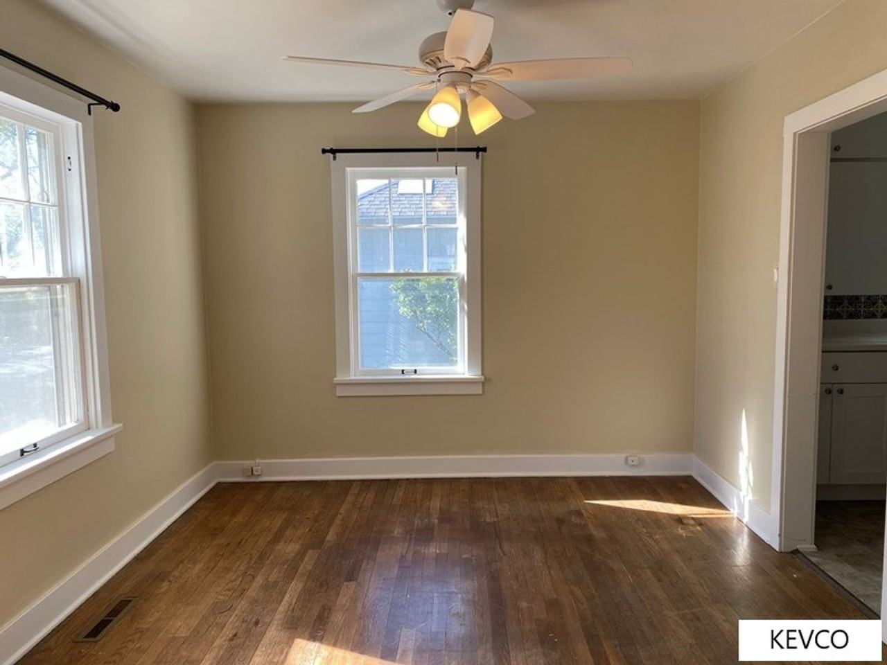 1629 Peterson St - Photo 2 of 26