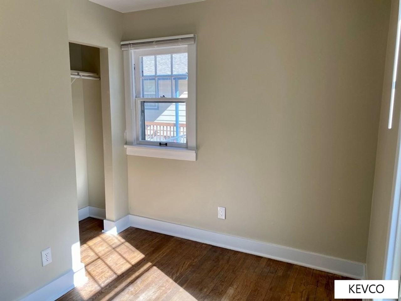 1629 Peterson St - Photo 6 of 26