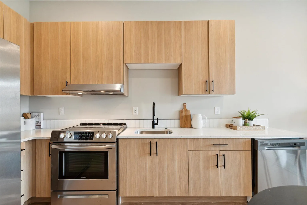 308 W Chelten Ave - Photo 3 of 15