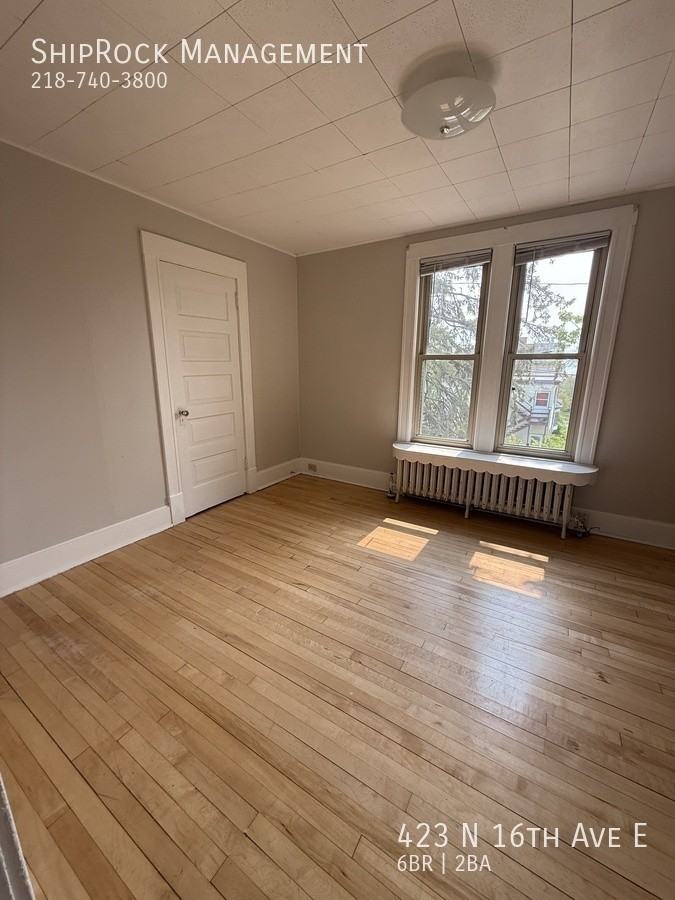 423 N 16th Ave E - Photo 4 of 15