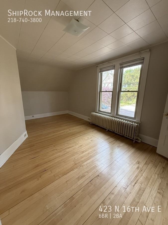 423 N 16th Ave E - Photo 5 of 15