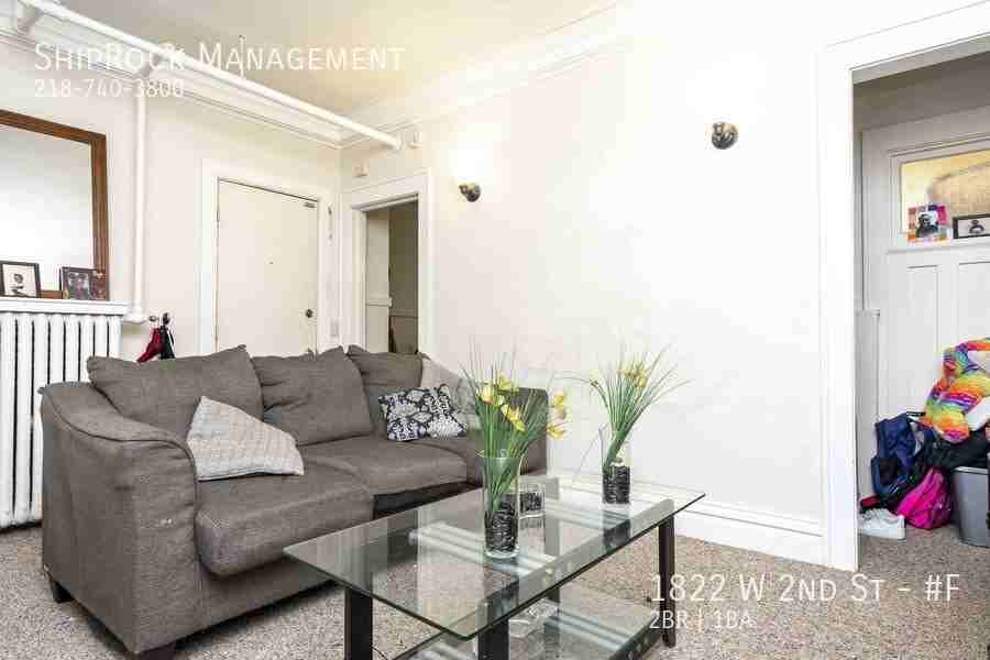 1822 W 2nd St #F - Photo 2 of 6