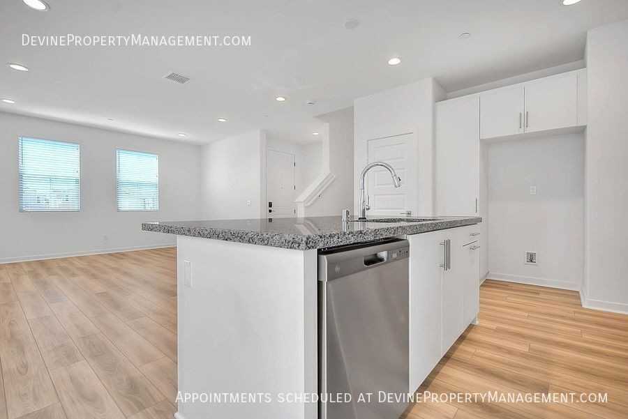 7030 Aloe Ln - Photo 7 of 50