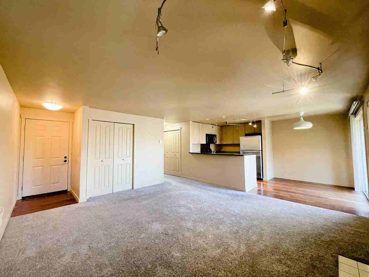 8244 126th Ave Ne - Photo 5 of 28