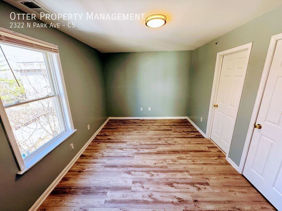 2322 N Park Ave #C5 - Photo 7 of 17