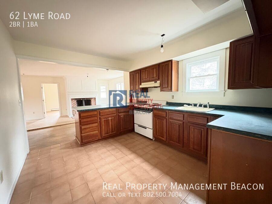 62 Lyme Rd - Photo 2 of 10