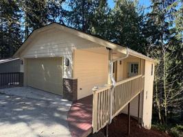 featured image of 10 Sandalwood Cir