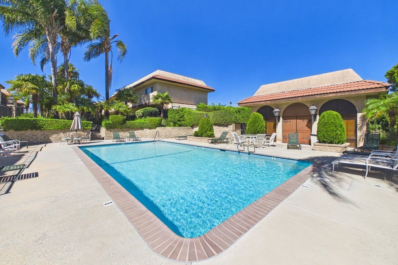 La Cresta Apartments - Photo 2 of 50