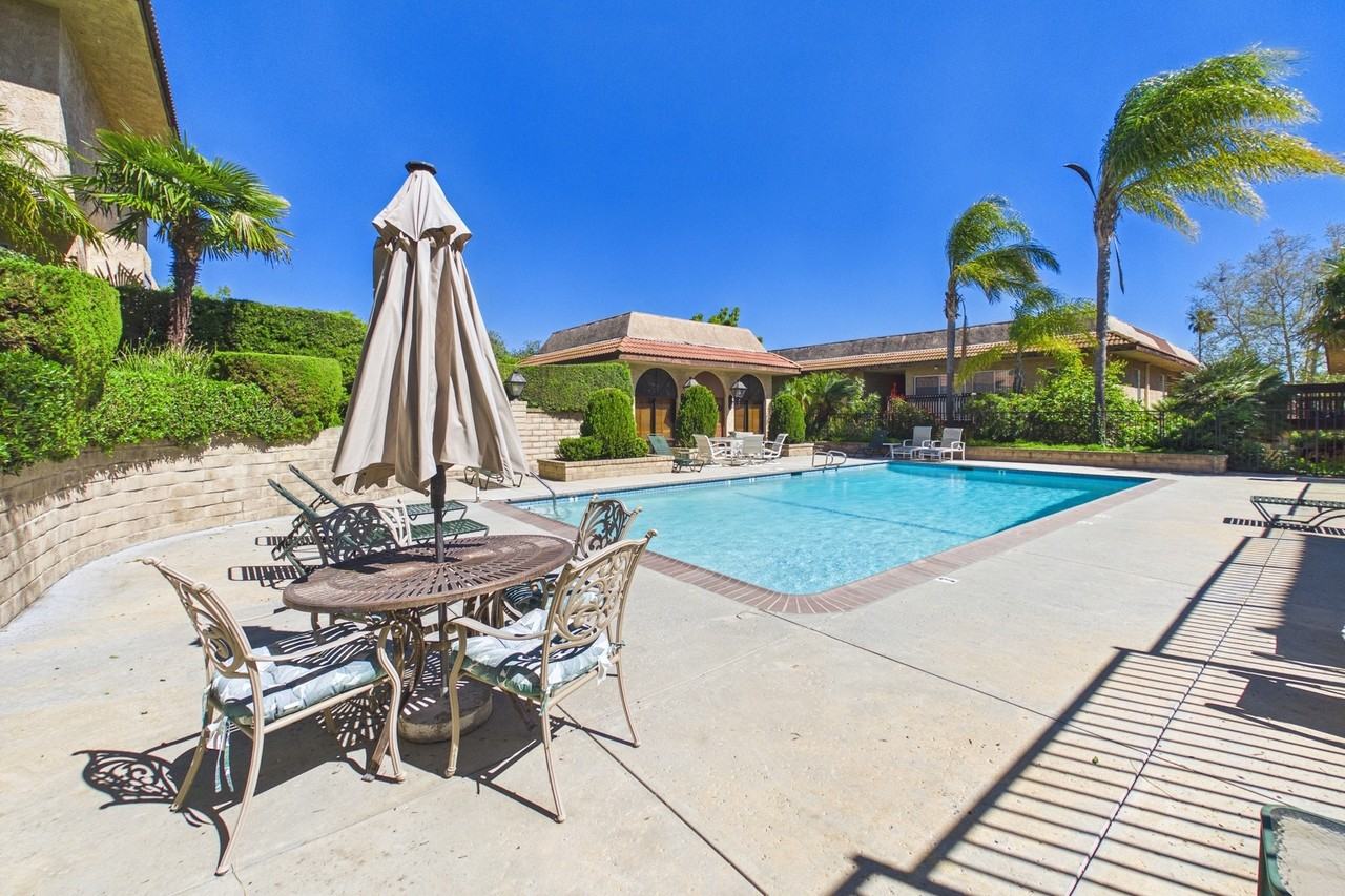 La Cresta Apartments - Photo 3 of 50