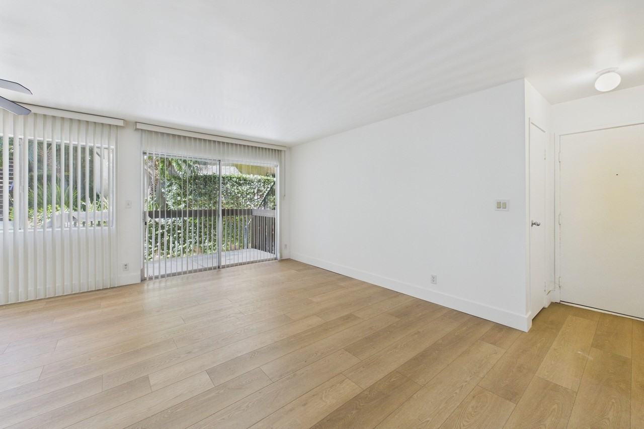 La Cresta Apartments - Photo 6 of 50