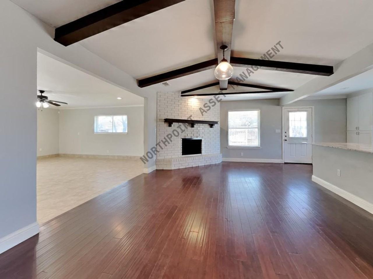 2724 Russwood Ln - Photo 5 of 25