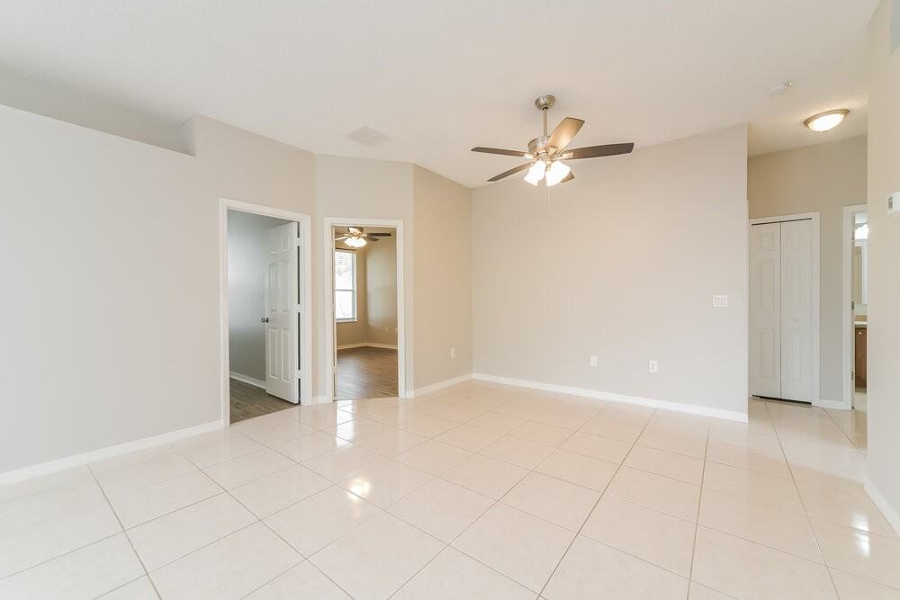 139 Bluff Pass Dr - Photo 3 of 16