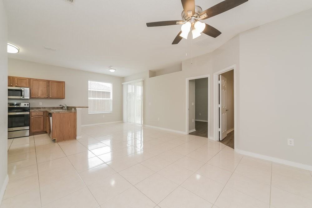 139 Bluff Pass Dr - Photo 4 of 16