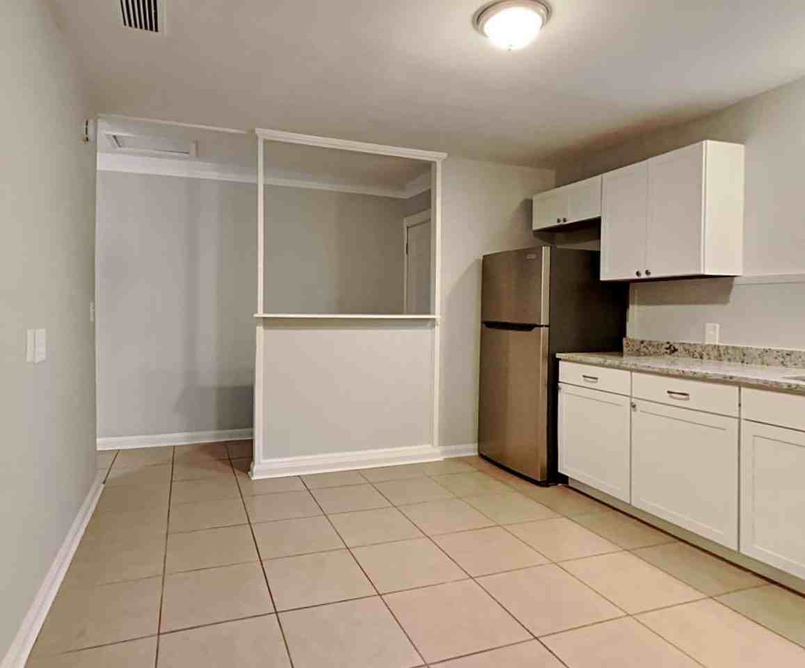 3646 Colebrooke Dr - Photo 5 of 18