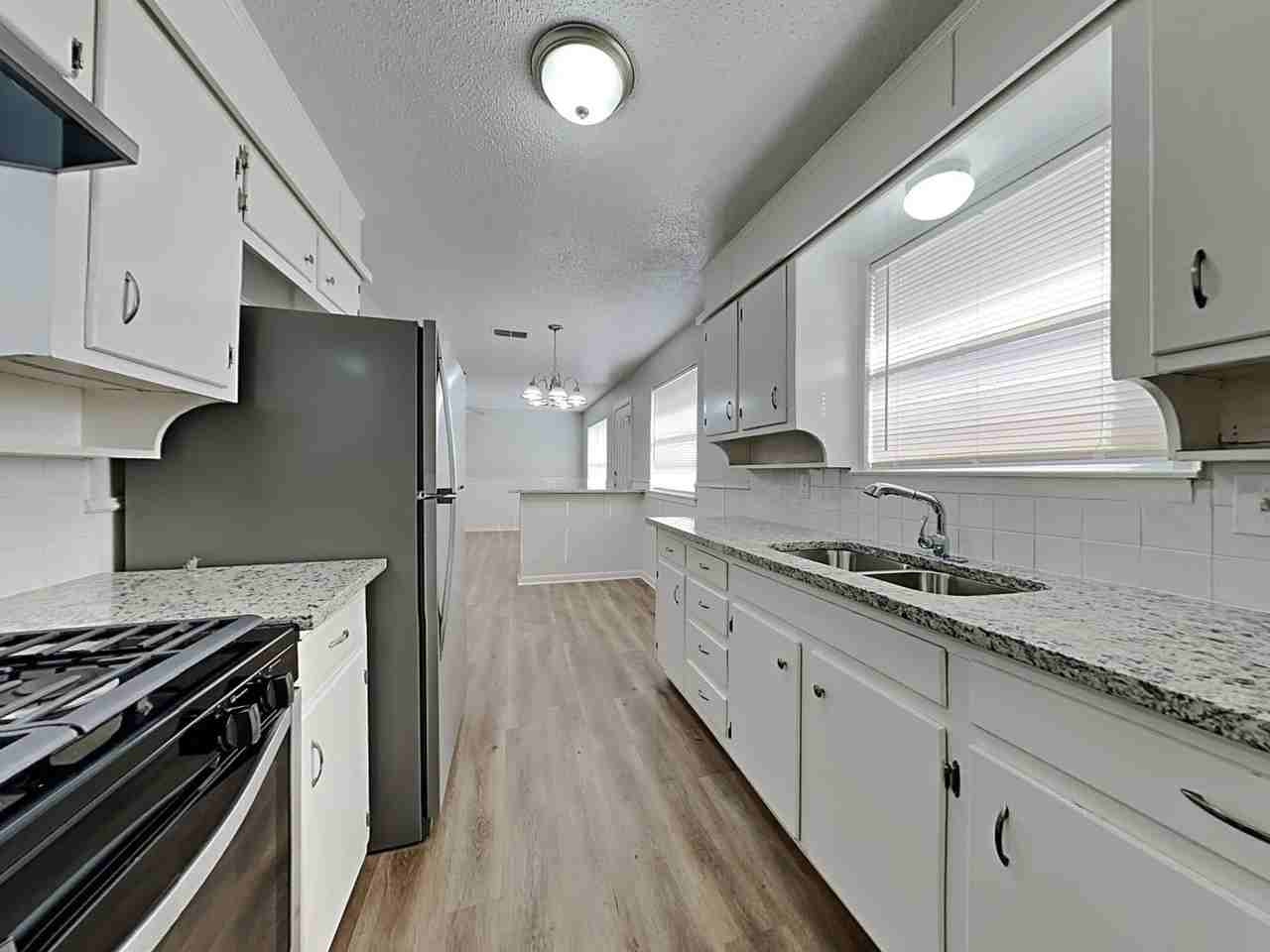 3500 Brambleton Pl - Photo 4 of 18