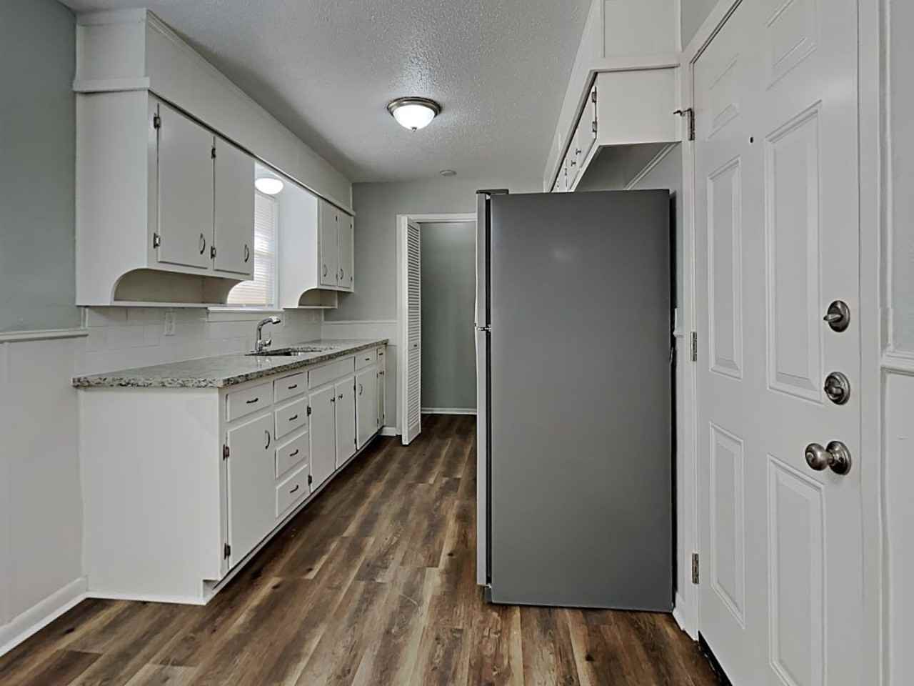 3500 Brambleton Pl - Photo 5 of 18