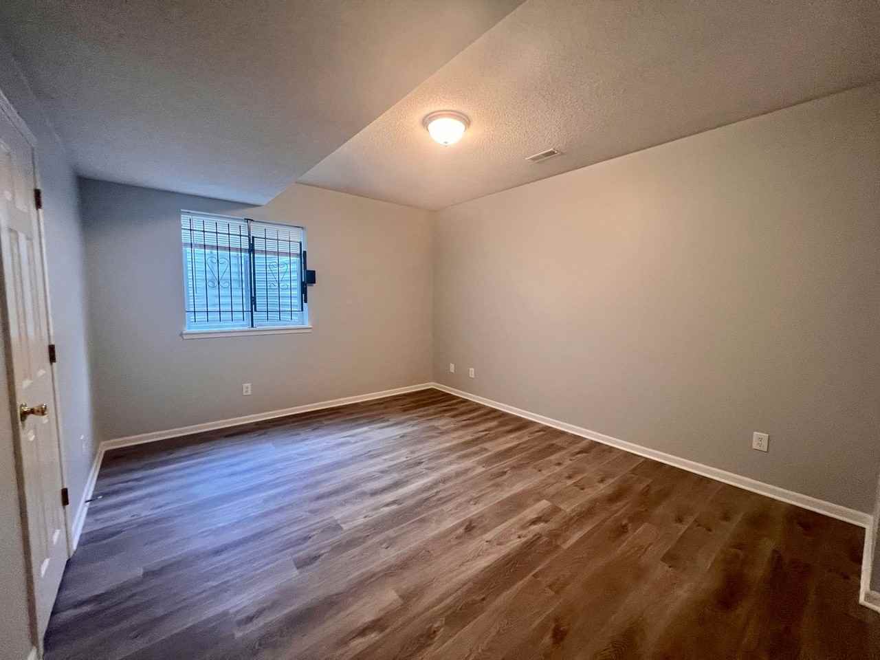 4217 Highland Ave - Photo 3 of 20