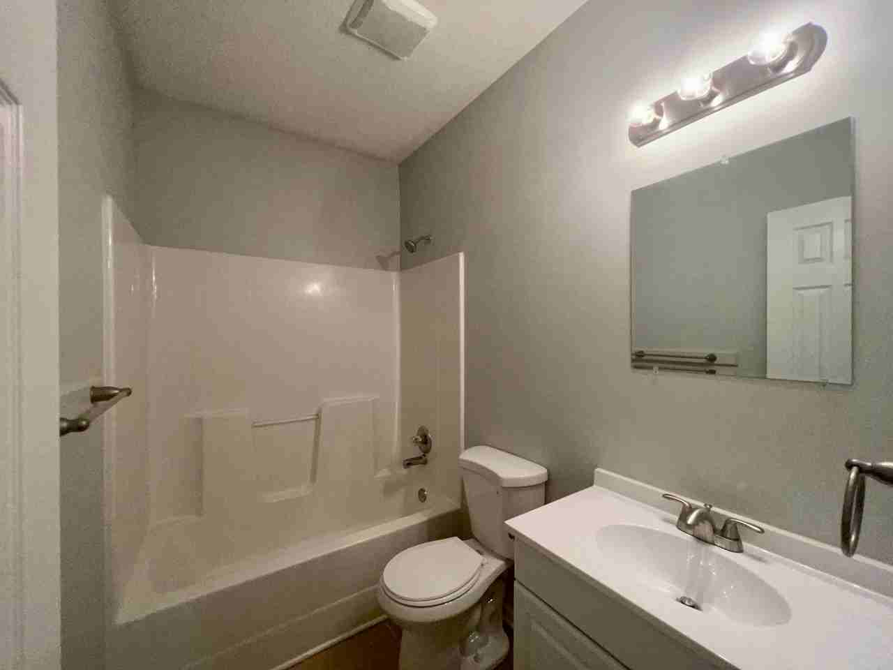 4217 Highland Ave - Photo 4 of 20