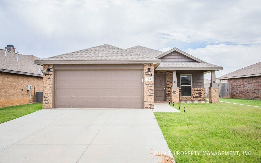 14211 Vernon Ave - Photo 3 of 42