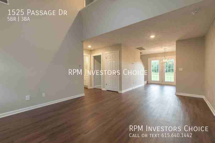 1525 Passage Dr - Photo 3 of 30