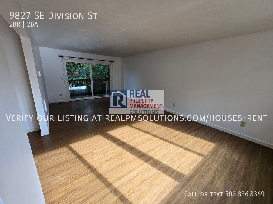 9827 Se Division St - Photo 2 of 13