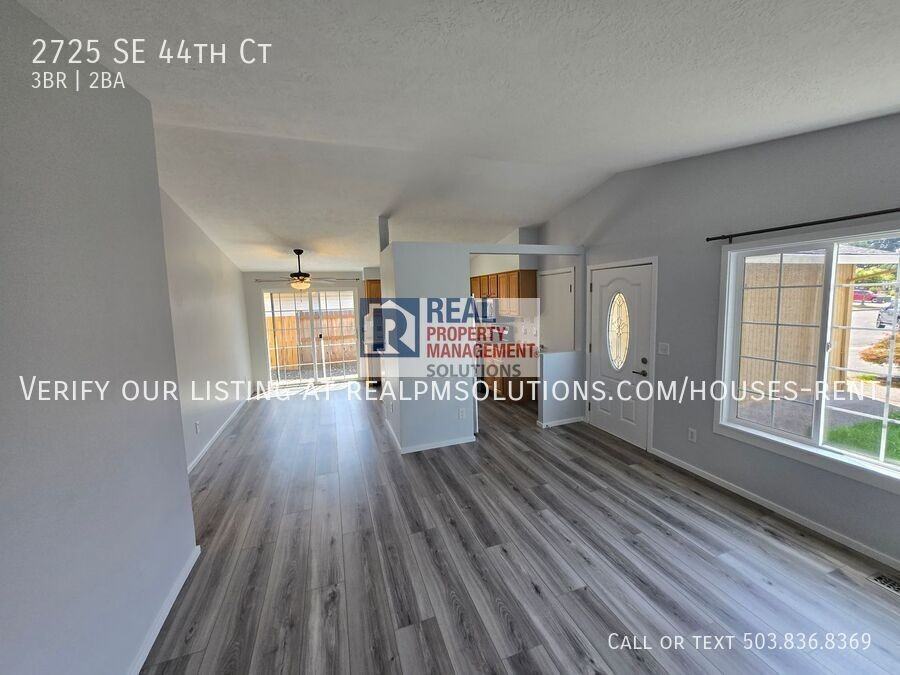 2725 Se 44th Ct - Photo 4 of 20