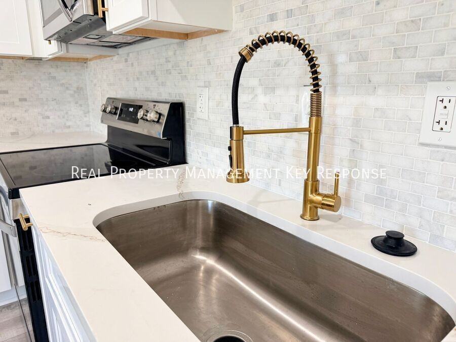 2713 Alameda St #A - Photo 5 of 11