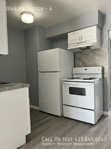 2044 Arlington Ave #4 - Photo 6 of 7