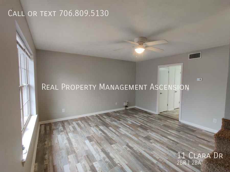 11 Clara Dr - Photo 2 of 9