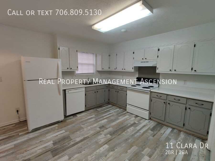 11 Clara Dr - Photo 3 of 9