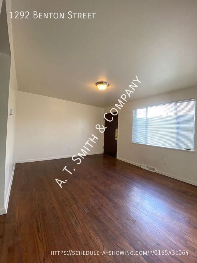 1292 Benton St - Photo 6 of 11