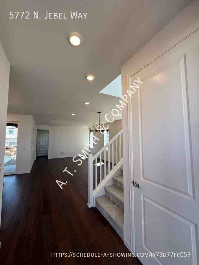 5772 Jebel Way - Photo 4 of 21