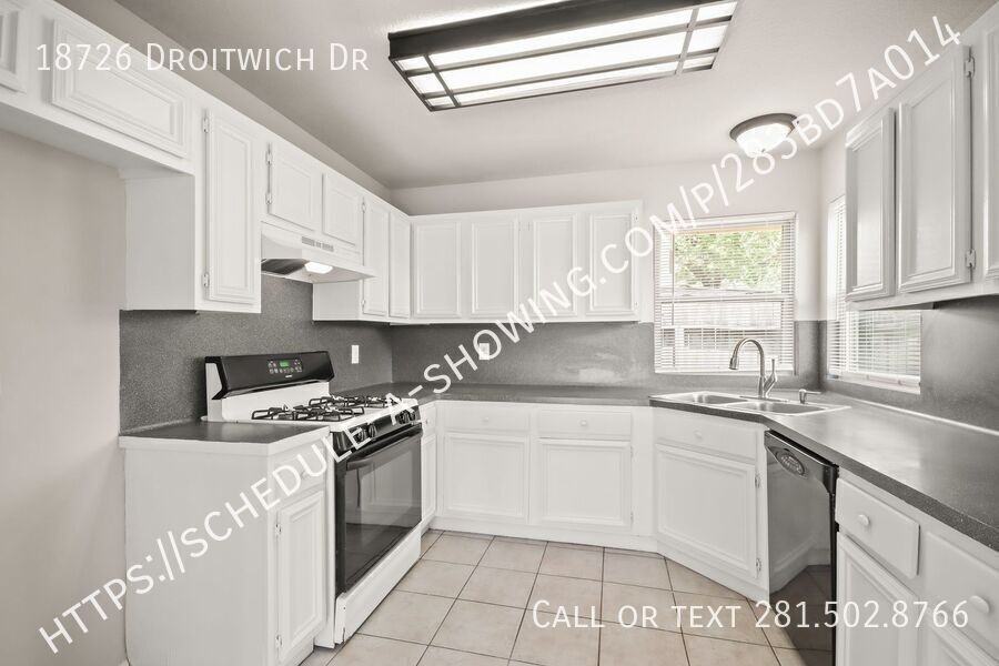 18726 Droitwich Dr - Photo 6 of 15