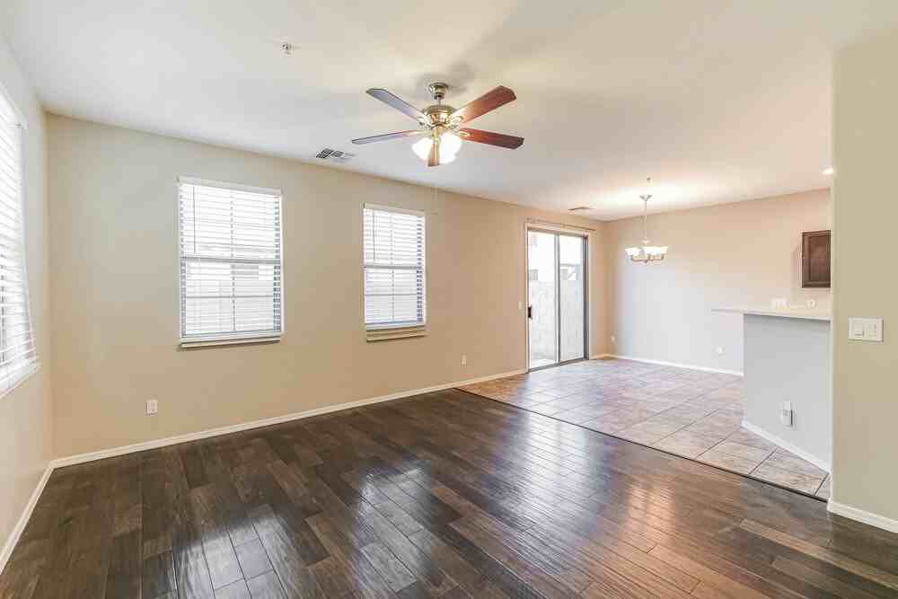 1444 N 80th Dr - Photo 5 of 17