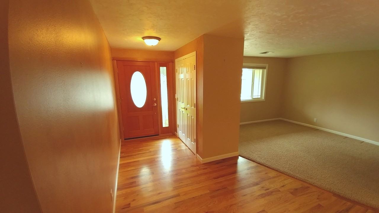 3524 Regent Ave - Photo 3 of 29