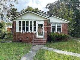featured image of 8129 Hawthorne St