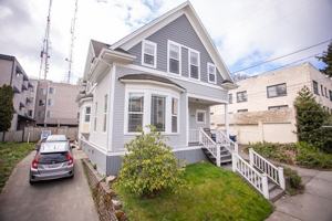 featured image of 1715 E Howell St