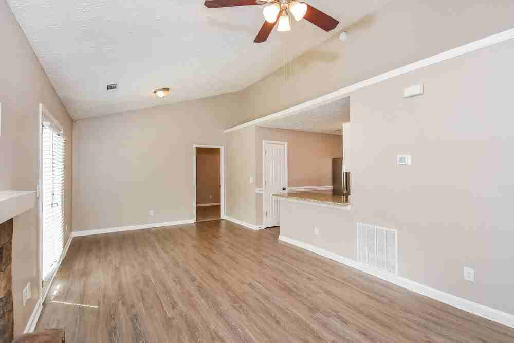 2649 Laurel Ln Nw - Photo 6 of 16