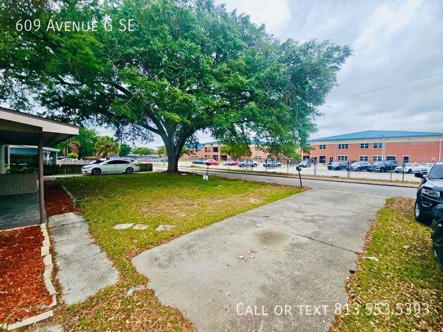 609 Avenue G Se - Photo 2 of 32