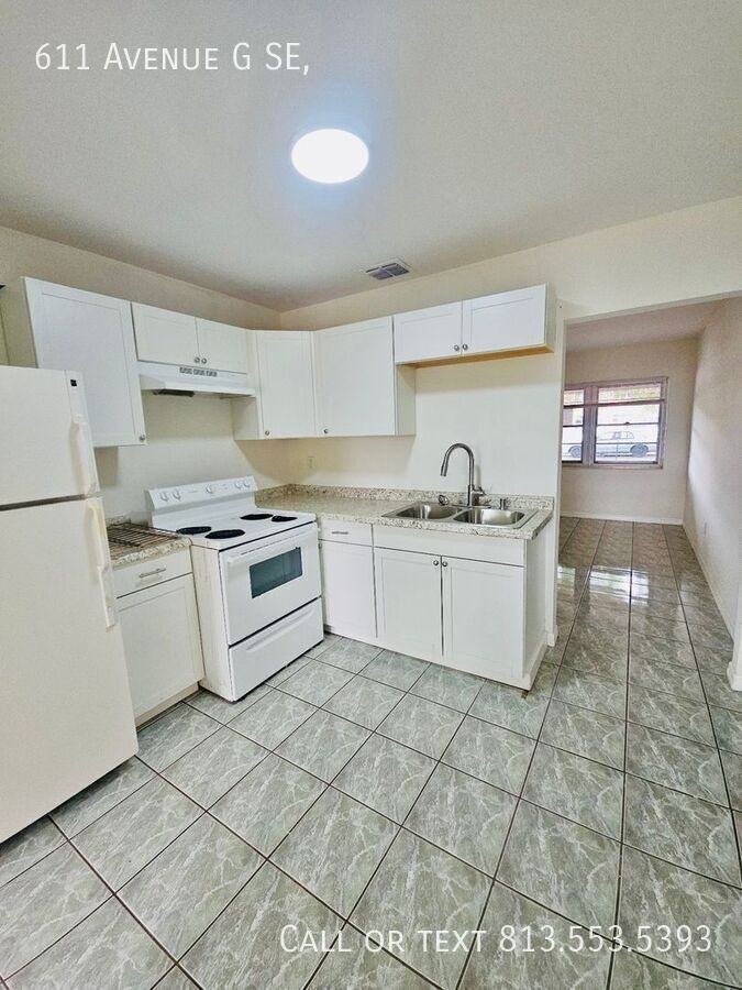 611 Avenue G Se - Photo 6 of 28