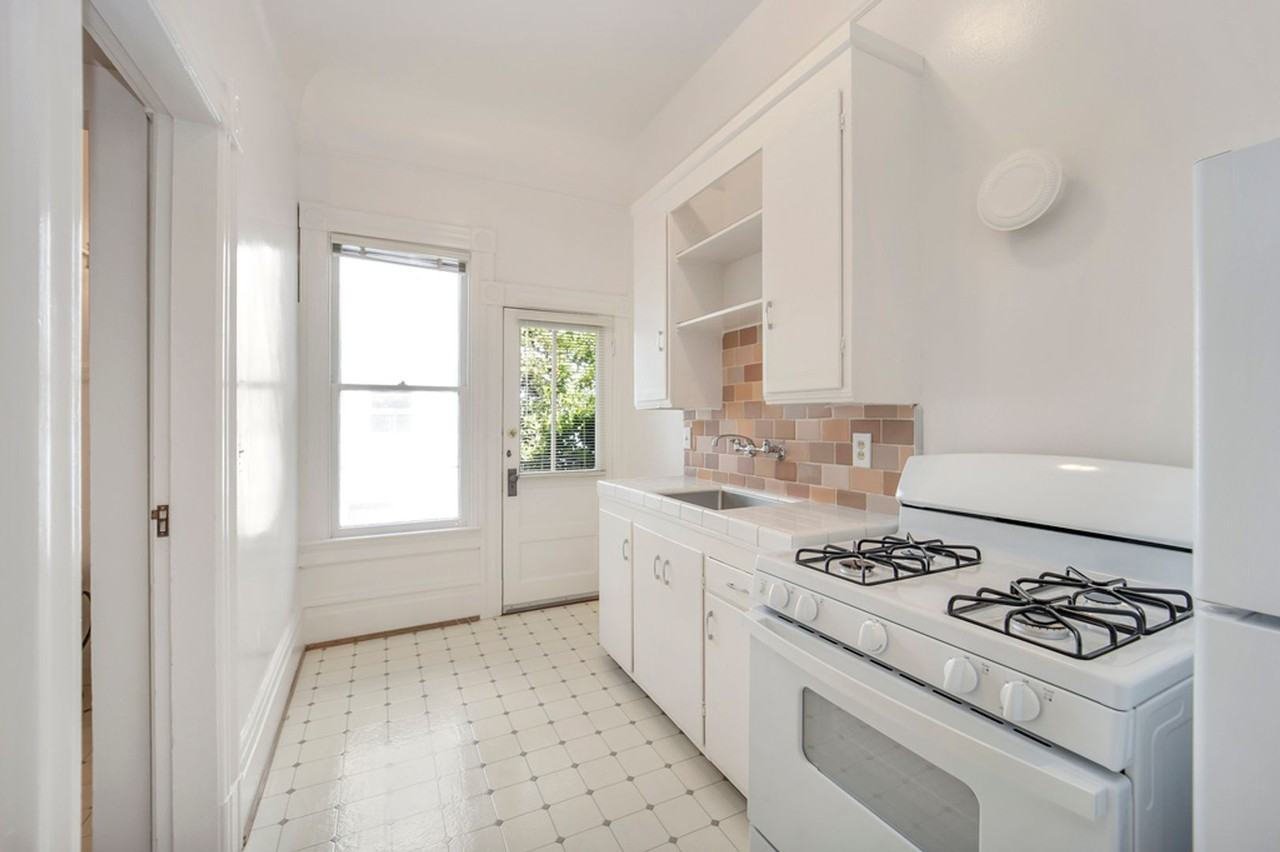 SANTA CLARA AVE 507 - Photo 4 of 22