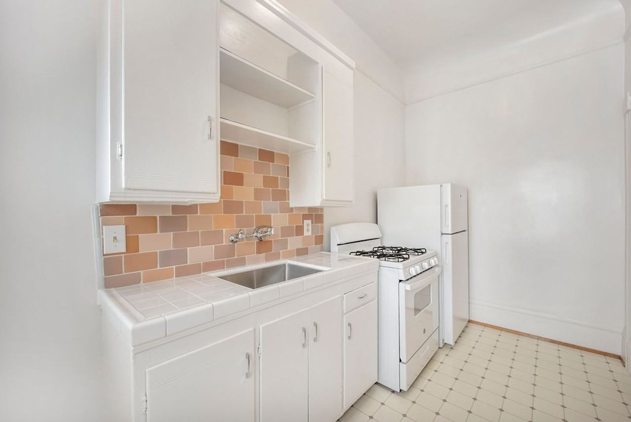 SANTA CLARA AVE 507 - Photo 5 of 22