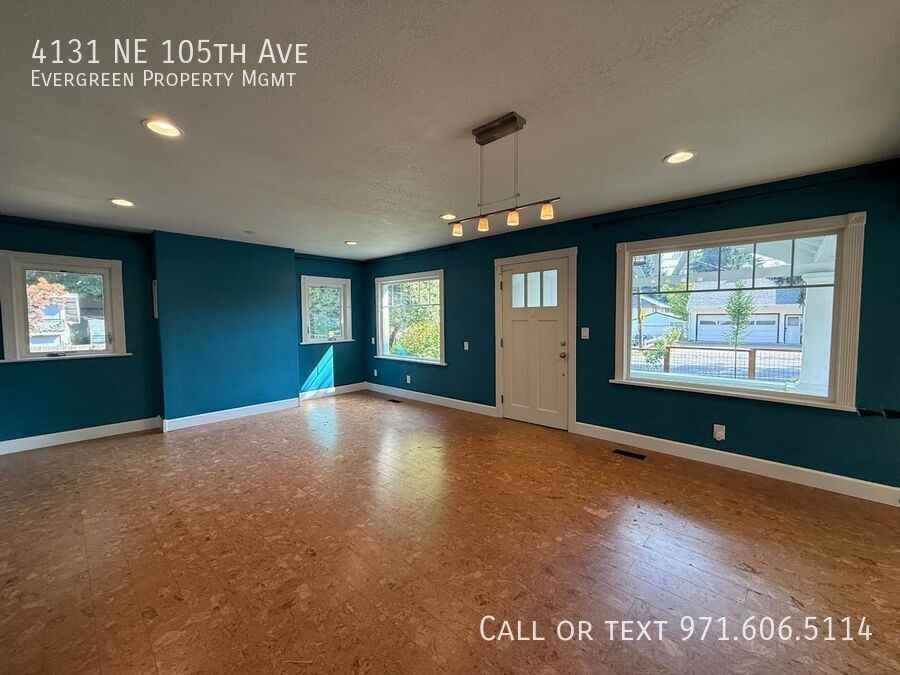 4131 Ne 105th Ave - Photo 2 of 31