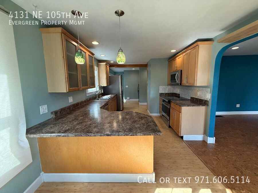 4131 Ne 105th Ave - Photo 4 of 31